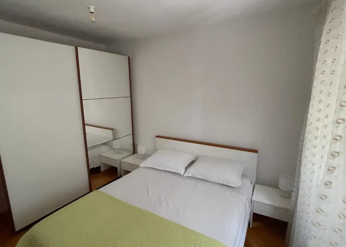 Lorena Σίμπενικ